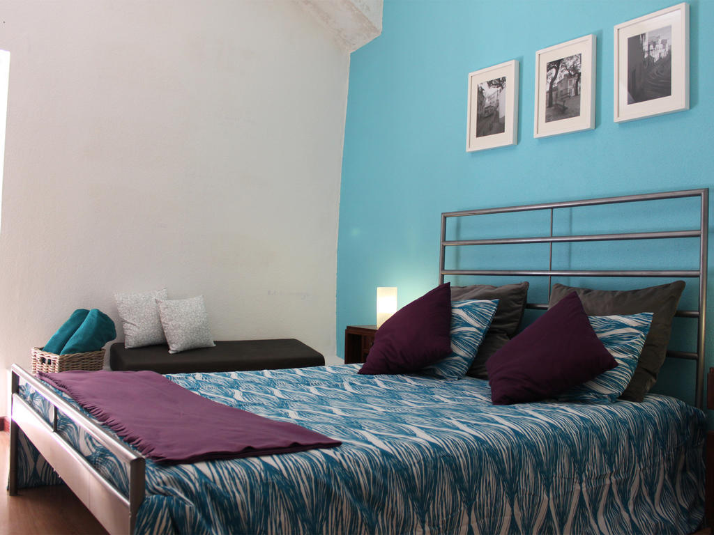 Vandrerhjem Johnie's Place & Suites *